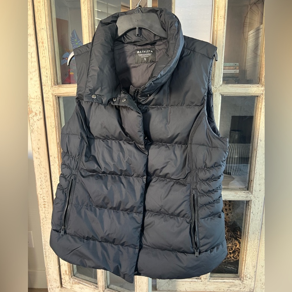 Athleta DOWNTOWN PUFFER VEST